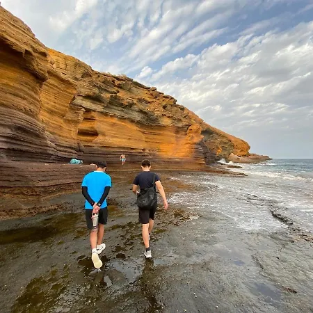 Apartment Cozy 3 Bedroom Townhouse *