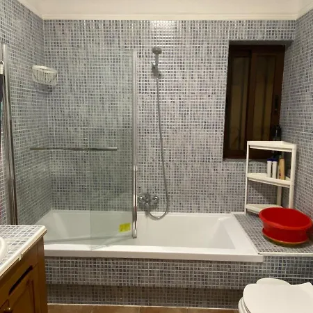 Apartment Cozy 3 Bedroom Townhouse *