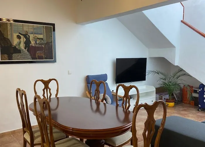 Lägenhet Cozy 3 Bedroom Townhouse *